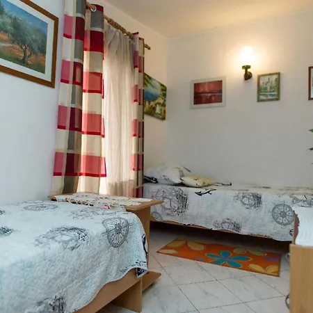 Апартаменты Adria-meerblick By Interhome